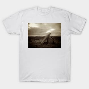 Mulfra Quoit, Cornwall T-Shirt